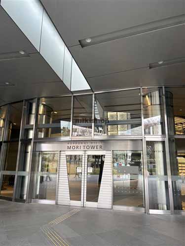 六本木の六本木ヒルズ森タワー エントランス4