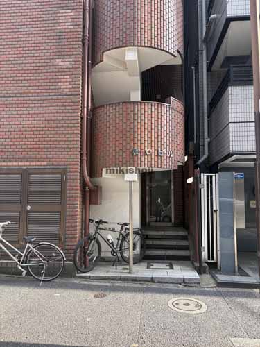 橋口ビル エントランス1