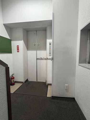 平河町小池ビル エレベーターホール1