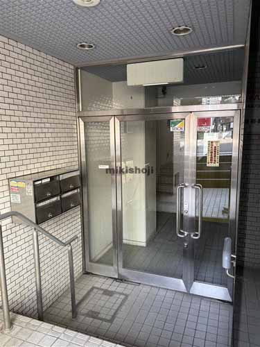 六本木の六本木高橋ビル エントランス1