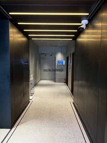 新六本木ビル エントランス1