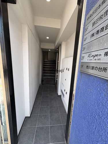 早川ビル エントランス1