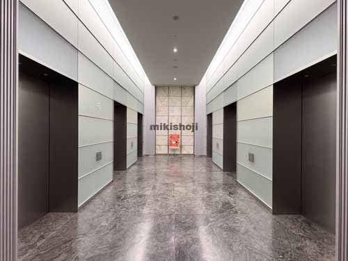 日本橋一丁目三井ビルディング エレベーターホール1