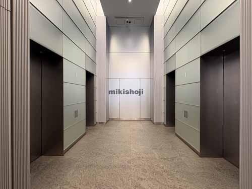 日本橋一丁目三井ビルディング エレベーターホール2