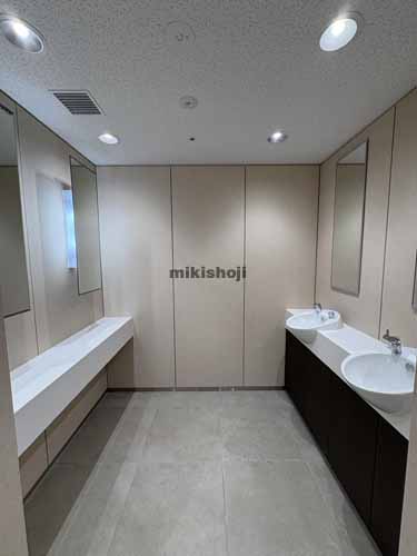 日本橋一丁目三井ビルディング 水回り3