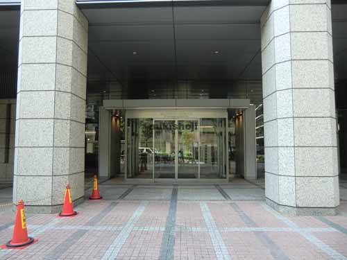 新丸の内センタービルディング エントランス3