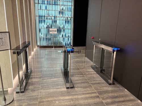 ＯＮＥ　ＡＯＹＡＭＡ エレベーターホール1