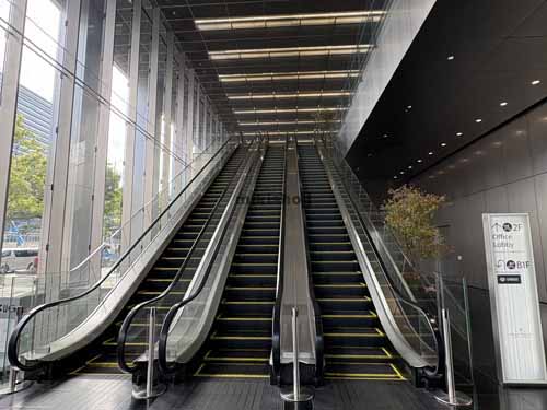 グラントウキョウ　サウスタワー エントランス3