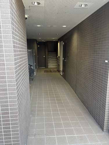 海野ビル エントランス1