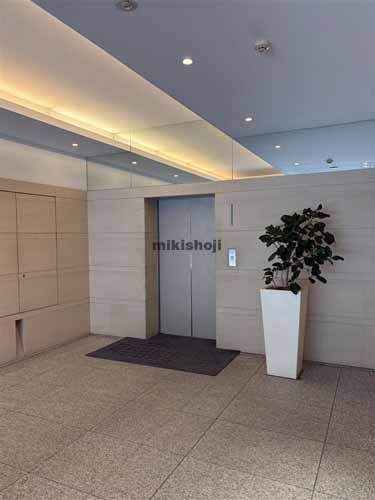 Ｍａｙａｐａｄａ　Ｓｈｉｏｄｏｍｅ　Ｐｌａｚａ エレベーターホール1