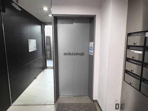 神田クレストビル エレベーターホール1