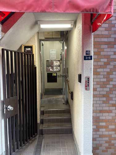 神田駿河台・神田猿楽町の小宅ビル エントランス1