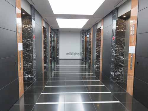 住友不動産新宿セントラルパークビル エレベーターホール2