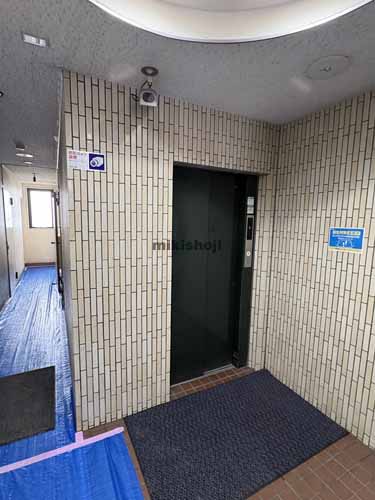 高田馬場センタービル エレベーターホール1