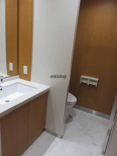 銀座の香蘭社ビル 水回り2