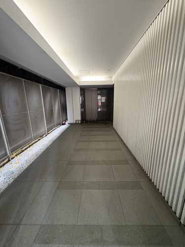 京橋のカクトビル宝町 エントランス1