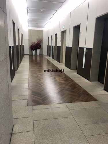 三田ベルジュビル エントランス2