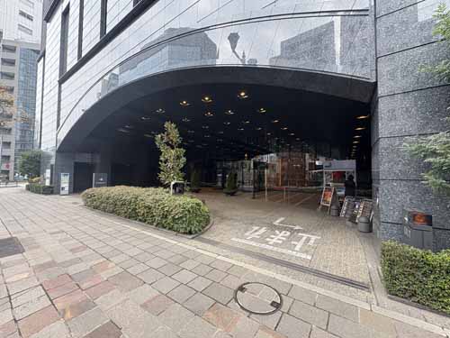 住友不動産半蔵門駅前ビル エントランス2