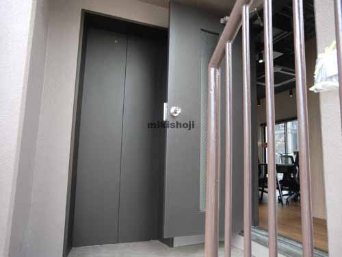 ｇｒａｎ＋ＧＩＮＺＡ　ＥＡＳＴ エレベーターホール4