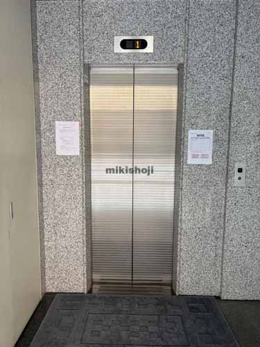 銀座伊藤ビル エレベーターホール1