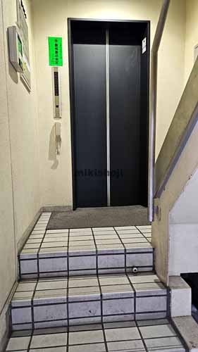 京橋鈴木ビル 外観3