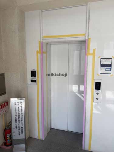 パークレーン エレベーターホール1