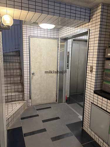 矢浪ビル エレベーターホール1