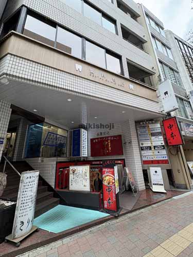 西新宿の美笠ビル エントランス1
