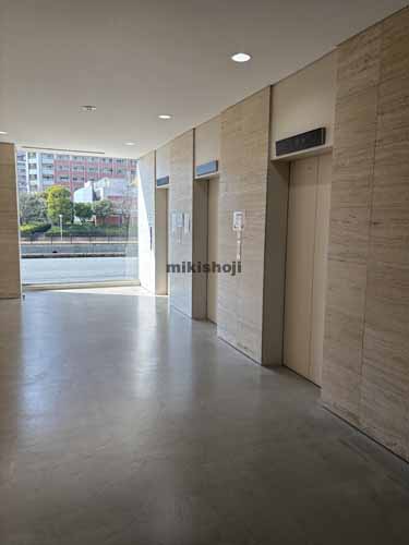 海岸・芝浦の五色橋ビル エレベーターホール1