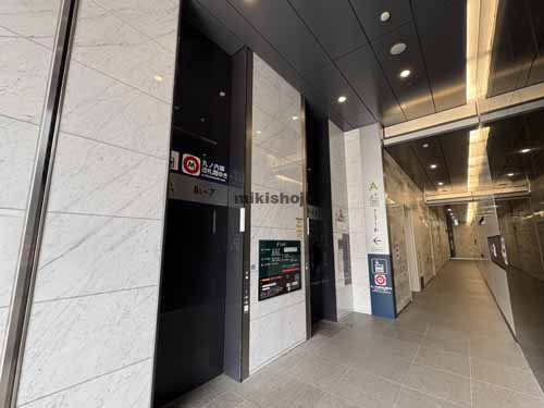 ＮＥＷＮＯ・ＧＳ新宿 エントランス3