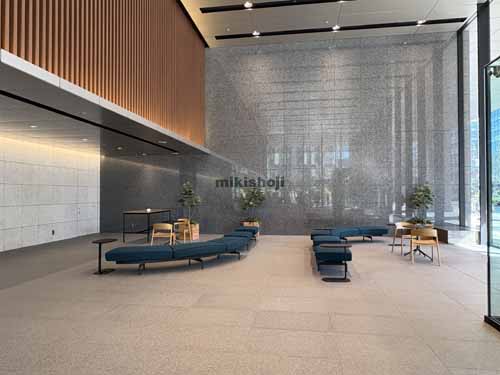 日鉄日本橋ビル エントランス3