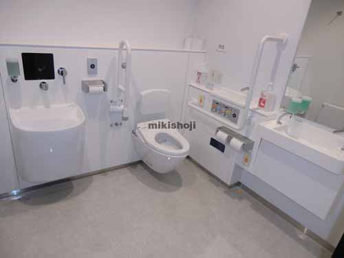 東京虎ノ門グローバルスクエア 水回り1