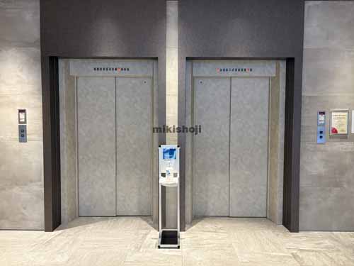 グランファースト新宿御苑 エレベーターホール1