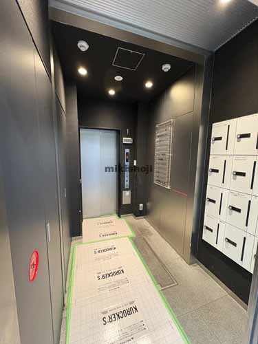 マロニエ通り銀座館 エレベーターホール1