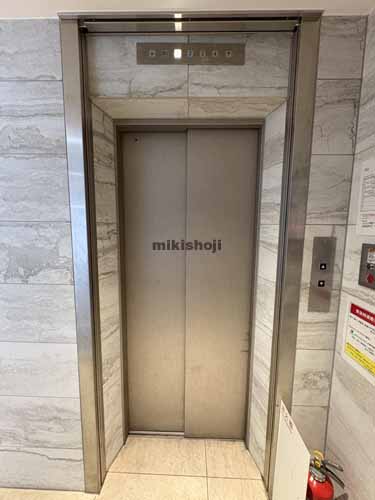 神田ファーストビル エレベーターホール1