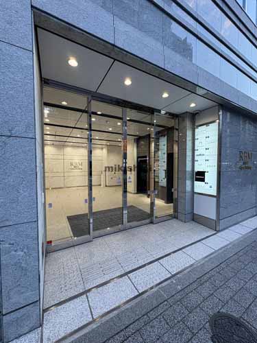 ＲＢＭ銀座ビル エントランス1