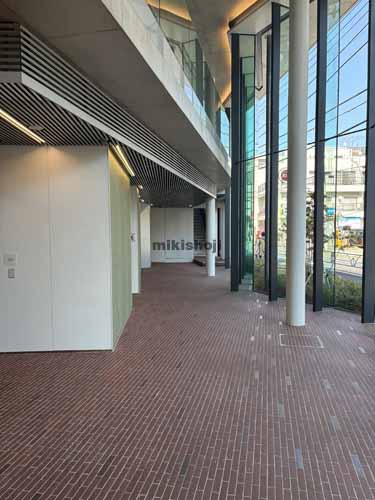 Ｔｅｒｒａｚａ　Ｈａｒａｊｕｋｕ エントランス4