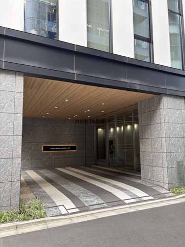 西新宿　ＢＵＳＩＮＥＳＳ　ＣＵＢＥ エントランス2