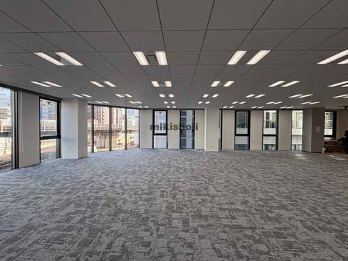 西新宿　ＢＵＳＩＮＥＳＳ　ＣＵＢＥ 貸室内3