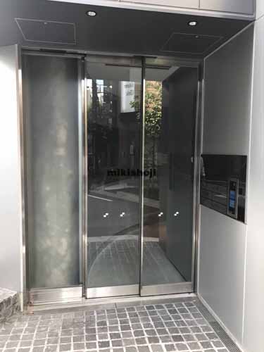 ＴＨＥ　ＥＤＧＥ エントランス1