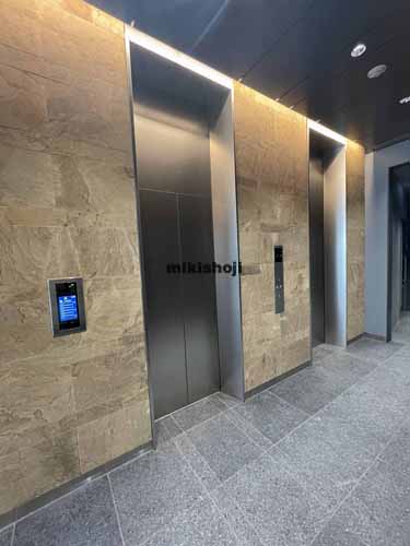 群馬銀行池袋ビル エレベーターホール1