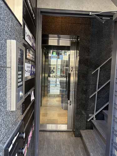 エトランゼ１８秋葉原 エントランス1