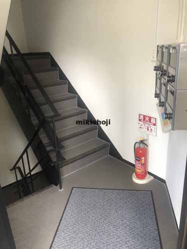 ｈ＋神宮前 エントランス1