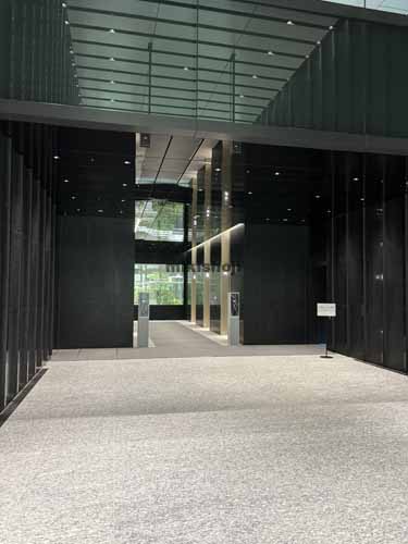 八重洲ダイビル エントランス2