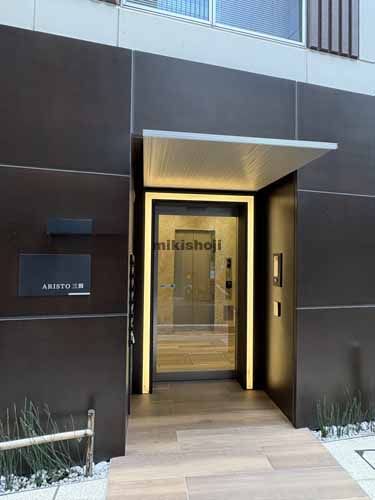 芝のＡＲＩＳＴＯ三田 エントランス2