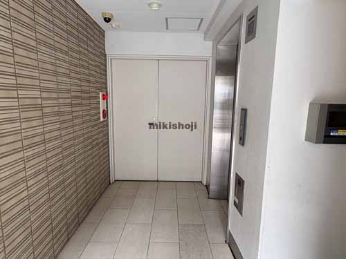 ミタケタワー エントランス1