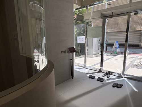 芝大門のＮＯＶＥＬ　ＷＯＲＫ　Ｓｈｉｂａｄａｉｍｏｎ エントランス2