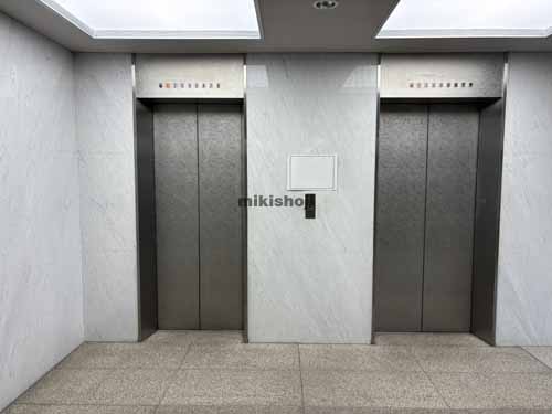 ＯＳビルディング エレベーターホール1