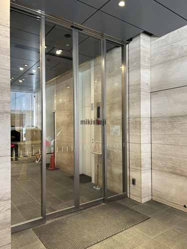 こゆるぎビル エントランス1