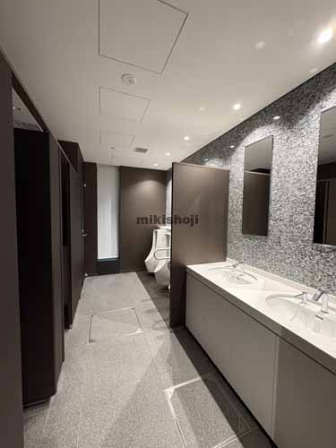 明治薬科大学　剛堂会館 水回り2